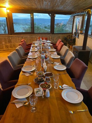 Breakfast, lunch and dinner served  - Asyada Suites Hotel (Ürgüp)