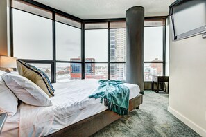 Suite, 1 Queen Bed | View from room