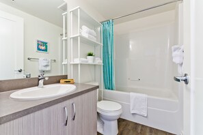 Bathroom - Suite Digs N3 (Calgary)