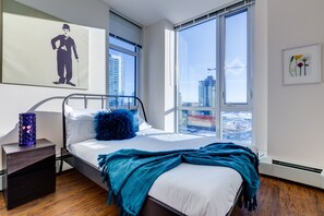 Suite, 1 Queen Bed | 1 bedroom, iron/ironing board, free WiFi, wheelchair access - Suite Digs N3 (Calgary)