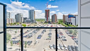 Classic Condo, 2 Bedrooms - Suite Digs N3 (Calgary)