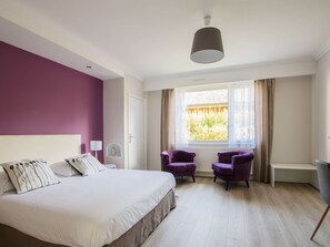 Comfort Double Room, Private Bathroom (Hortensia) - La Belle Monsoise (Mons-en-Baroeul)