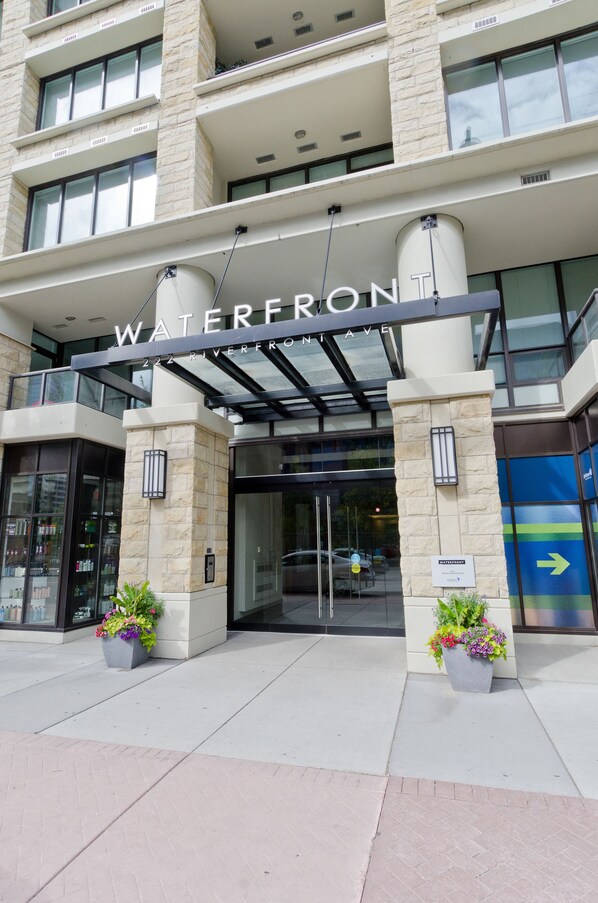 مدخل المنشأة