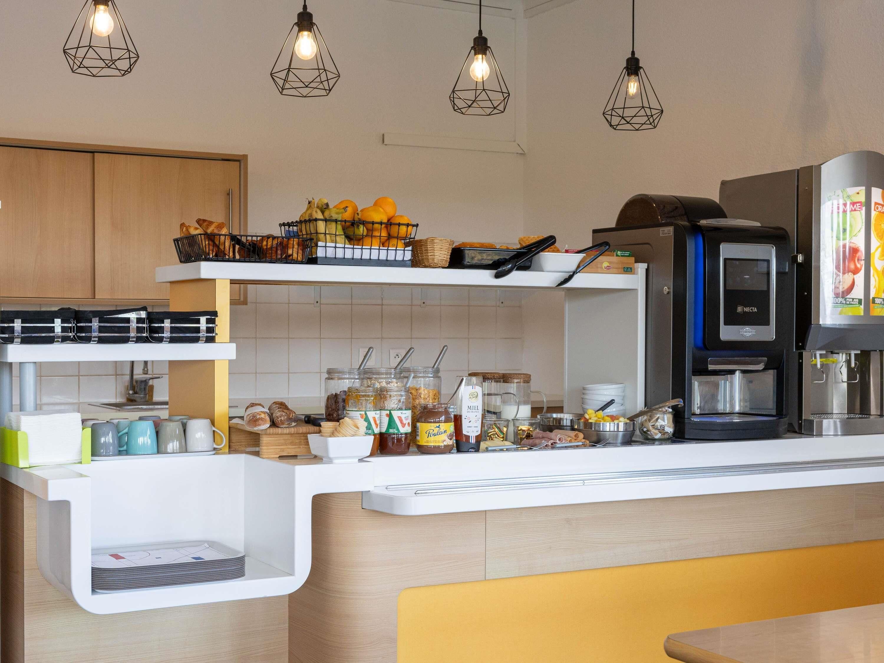 Tägliches Frühstücksbuffet gegen Gebühr