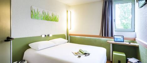 Double Room | Free WiFi, bed sheets