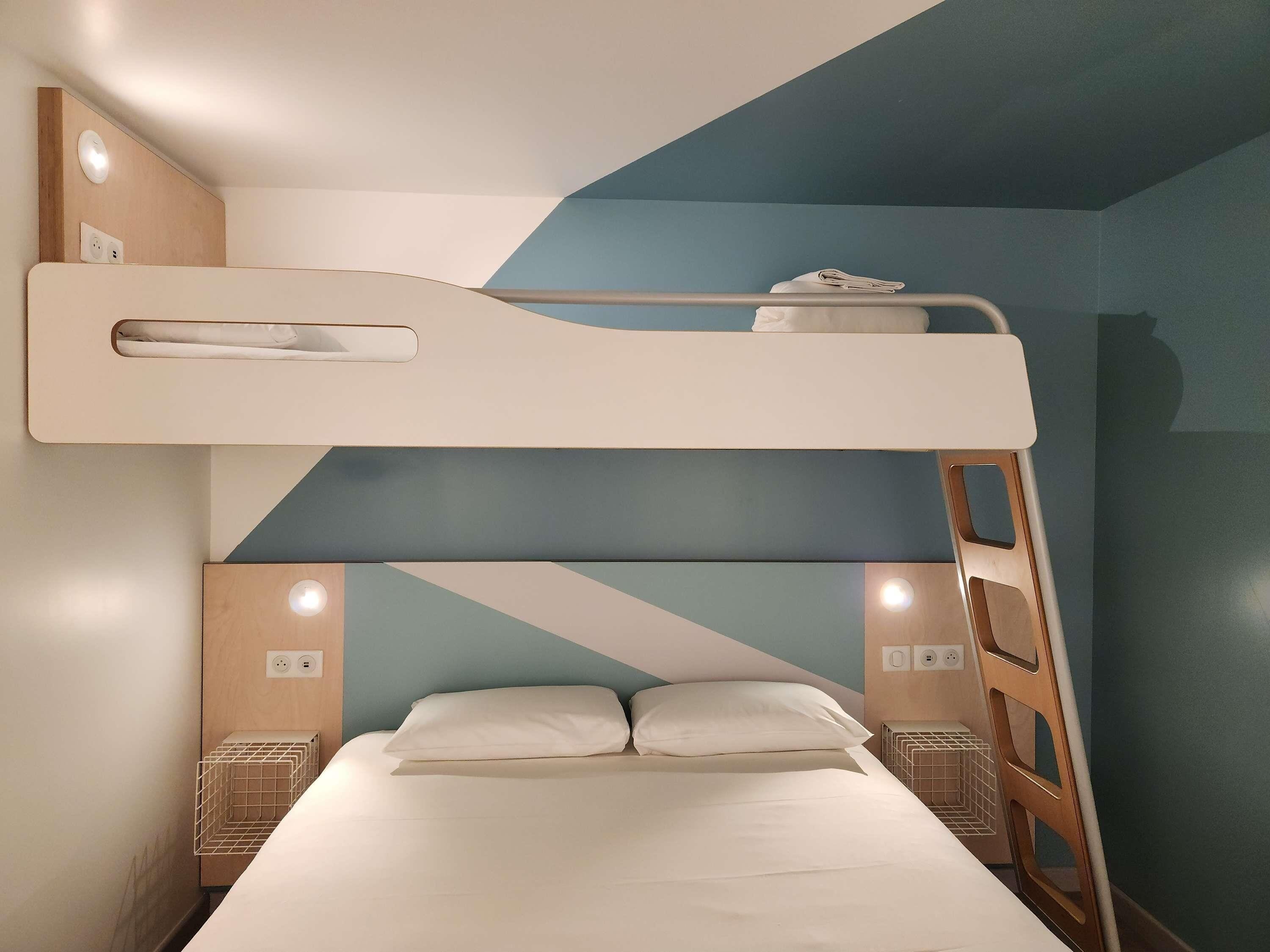 Habitación estándar (Reboost) | Cortinas blackout, cunas gratuitas, wifi gratis y ropa de cama 