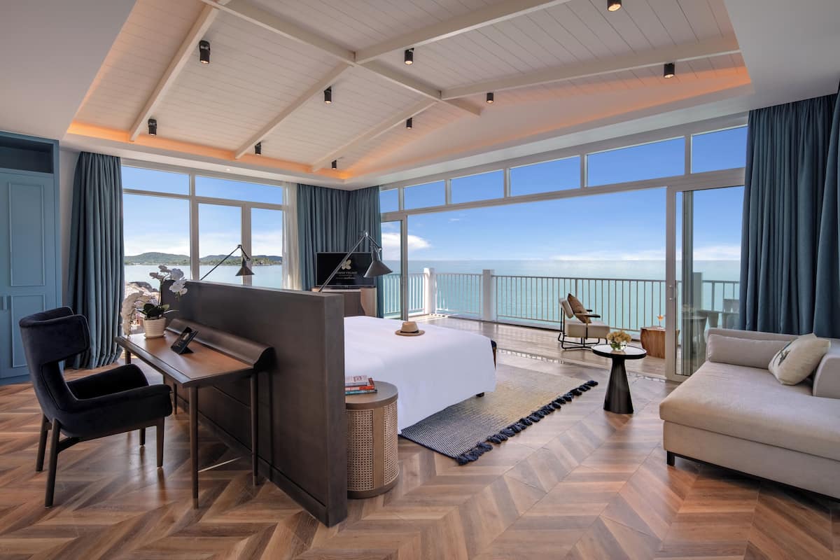 room, 5 bedrooms (water retreat) | 3 bedrooms, egyptian cotton sheets, premium bedding, down duvets