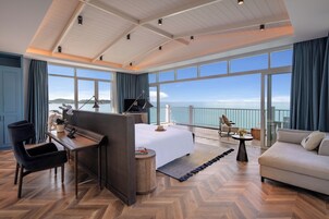 Room, 5 Bedrooms (Water Retreat) | 3 bedrooms, Egyptian cotton sheets, premium bedding, down comforters