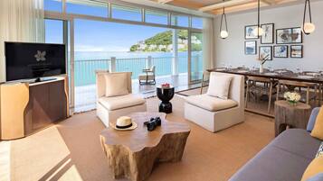 Room, 5 Bedrooms (Water Retreat) | 3 bedrooms, Egyptian cotton sheets, premium bedding, down comforters