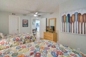 3 bedrooms, iron/ironing board, free WiFi, bed sheets