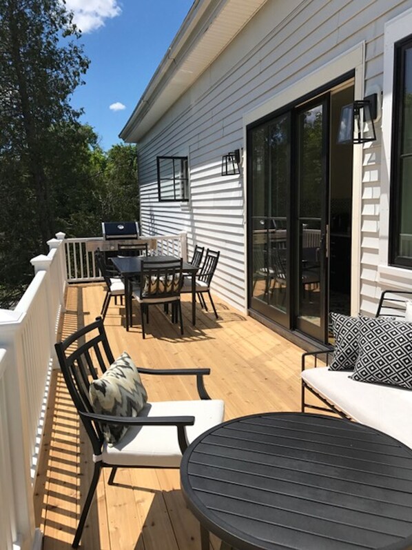 تناول الطعام بالخارج