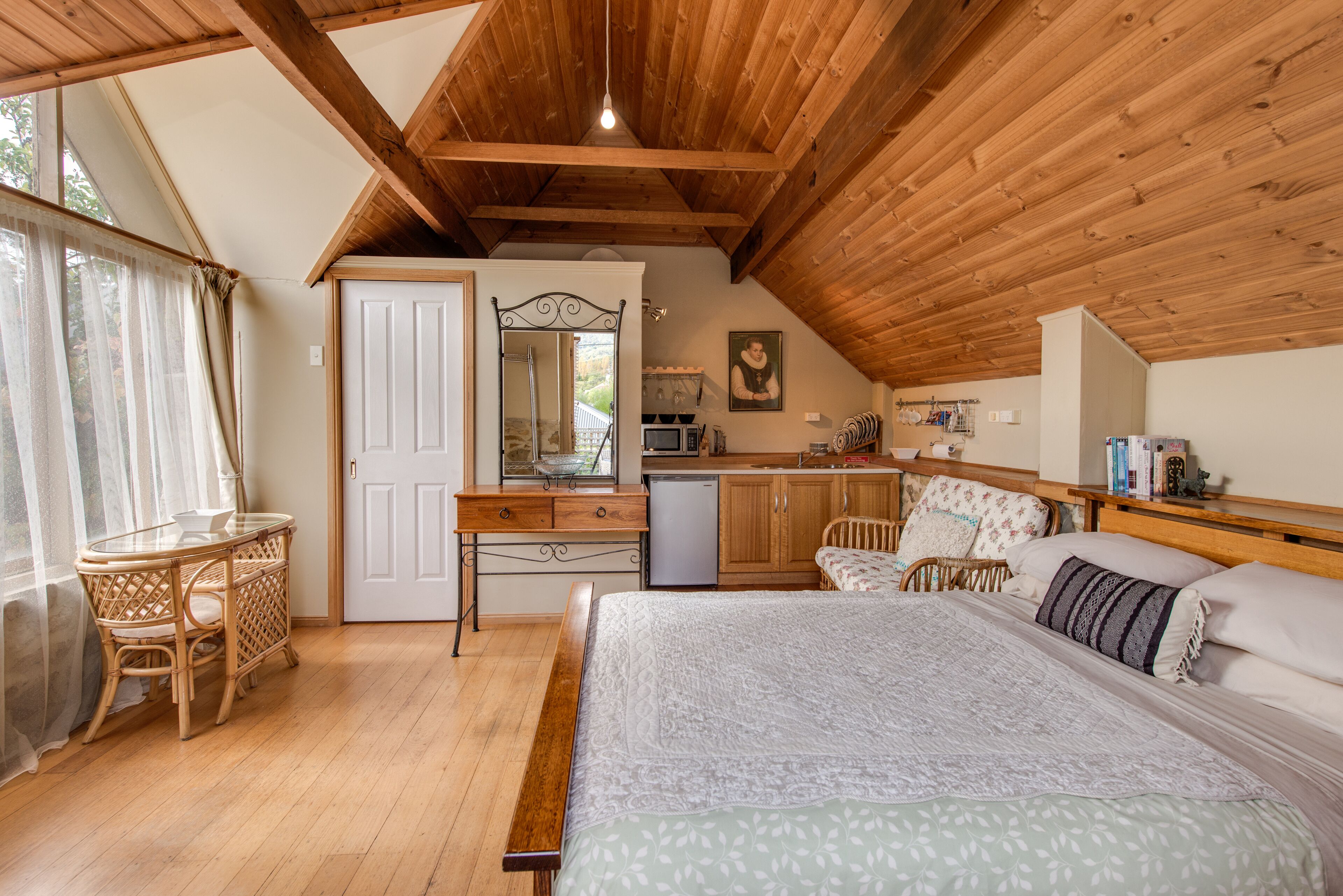 Converted Sandstone Stable with two beautiful self-contained studios c1850