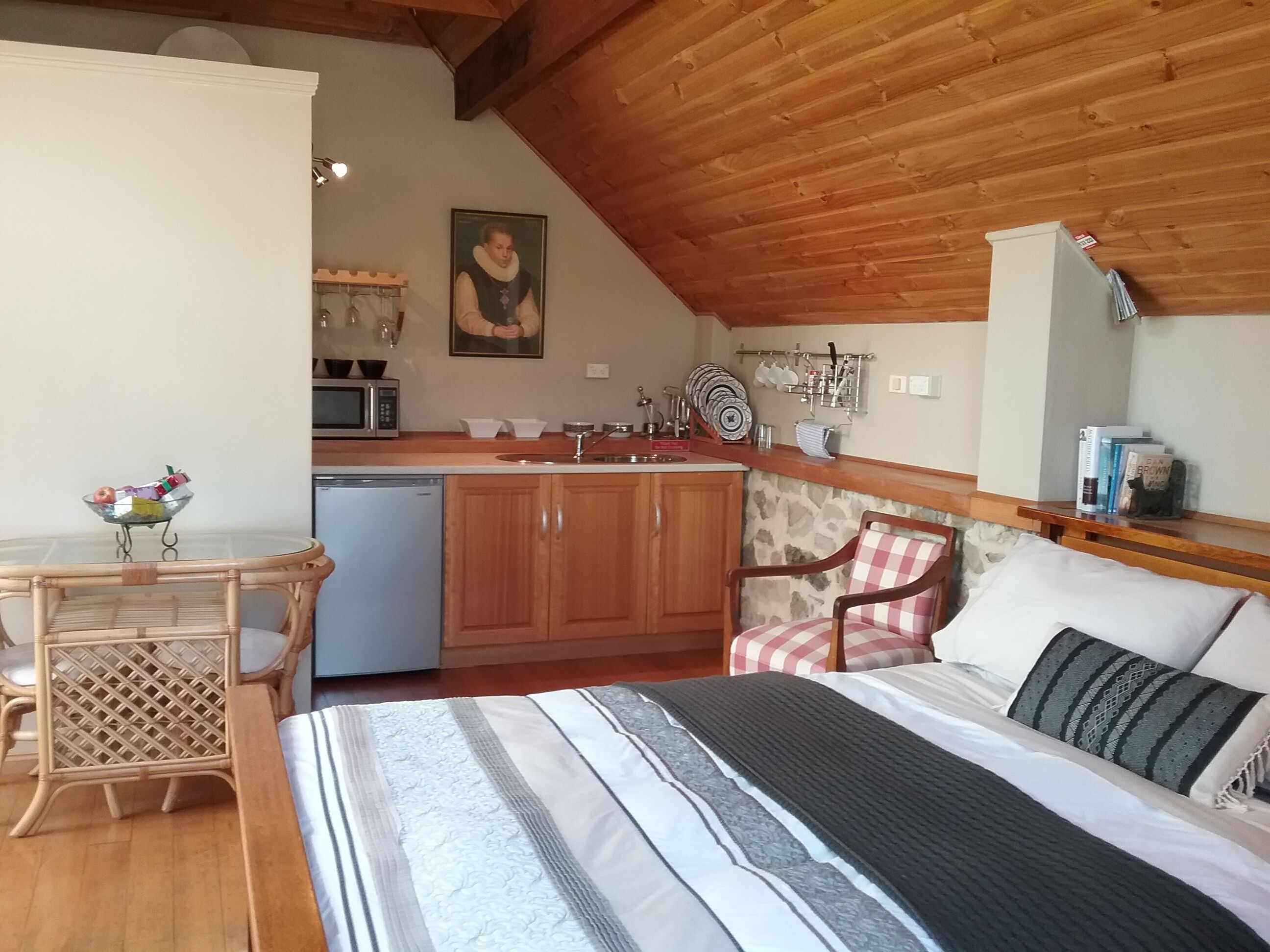 Converted Sandstone Stable  Self-contained studio — image 2