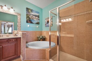 Combined shower/tub, hair dryer, towels