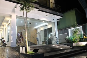 تفاصيل الفندق من الخارج