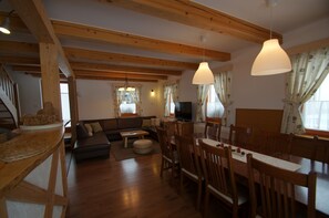 Dining - Chalet Pr'Dobravc, huge garden, Triglav national park & Bohinj Lake (Bohinj)