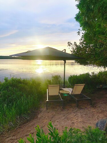 Wolfe Lake Cottage sleeps eight - Nipissing, Ontario, Canada