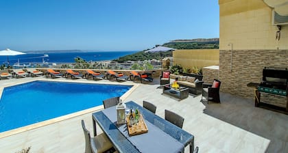 The Harbour Holiday Home