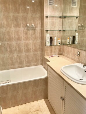 Hair dryer, towels - 3. PM 53D , Parque Marbella 53D Central Near Beach (Marbella)