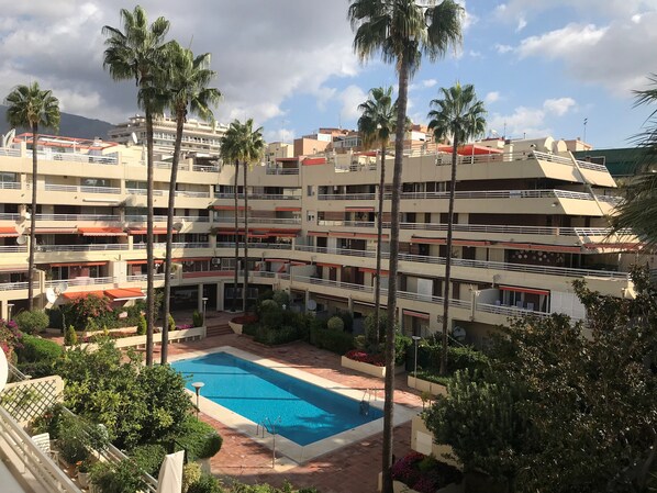 Pool - 3. PM 53D , Parque Marbella 53D Central Near Beach (Marbella)