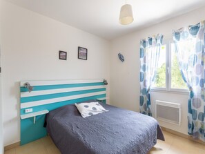 4 quartos, ferros/tábuas de passar roupa, Wi-Fi