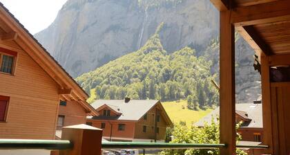 Wundervolle komfortable Ferienwohnung. Fully für alle Ihre Bedürfnisse ausgestattet. Schlafmöglichkeiten für 8