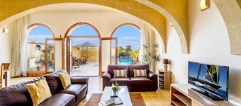 Four winds Holiday Home