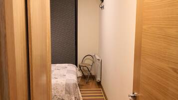 1 bedroom, in-room safe, iron/ironing board, WiFi