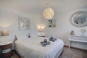 2 bedrooms, desk, iron/ironing board, travel cot