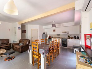 Interior - Picturesque villa in Montmeyan with pool (Montmeyan)