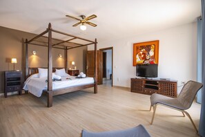 8 bedrooms, iron/ironing board, free WiFi, bed sheets - Adsubia 22 - Javea, Costa Blanca (Javea)