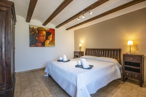 8 bedrooms, iron/ironing board, free WiFi, bed sheets - Adsubia 22 - Javea, Costa Blanca (Javea)