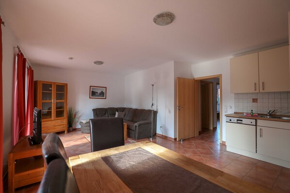 Unclassified image, 1 of 19, button