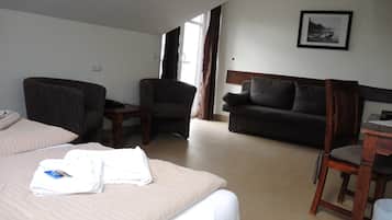 1 bedroom, in-room safe, desk, WiFi