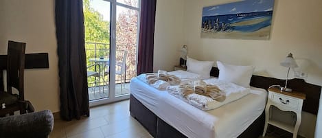 1 bedroom, in-room safe, desk, WiFi