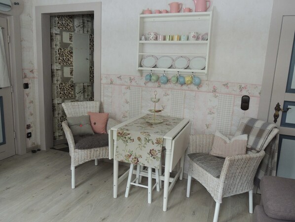 Imagen sin descripción, 1 de 7, botón