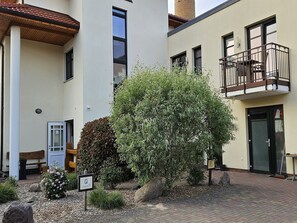 Unclassified image, 2 of 46, button - Double room 30 Max with balcony - Usedom Bike - Hotel Max & Anna (Karlshagen)