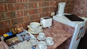 Unclassified image, 2 of 39, button - The Argent Motel (Broken Hill)