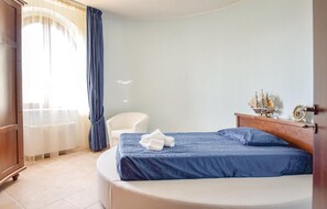 4 Schlafzimmer, Reisekinderbett, kostenloses WLAN, Bettwäsche