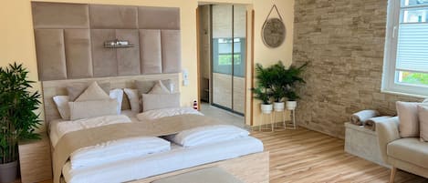 2 bedrooms, iron/ironing board, travel crib, WiFi