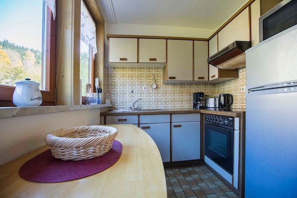 Frigorifero, microonde, forno, freezer