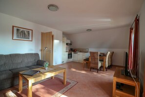 Unclassified image, 3 of 15, button - Suite Irmi with balcony 19 o (FR) - Usedom Suites 19***, beach 100 m (Karlshagen)