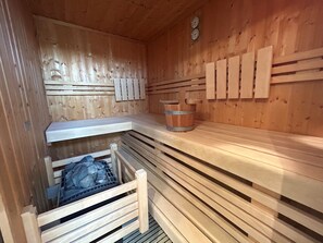 Sauna - HAUS TRAKEHNEN / Luxury EC-Fewo - HAUS TRAKEHNEN / Luxus-EC-Fewo (Göhren-Lebbin)