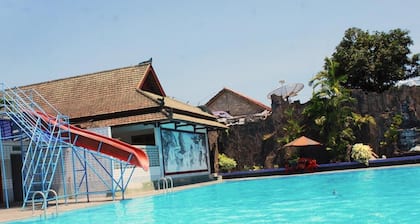Berlian Abadi Hotel By Sinergi