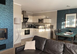 Fernseher, Kamin