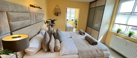 2 bedrooms, iron/ironing board, travel cot, WiFi