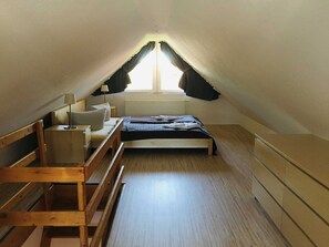 2 室のベッドルーム、WiFi
