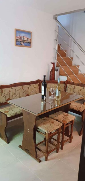 تناول الطعام