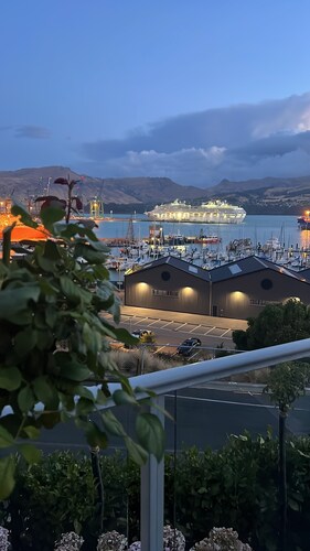 Lyttelton Boatique House