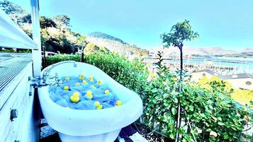 Sea and Bay views in style - Boatique House | Terrace/patio